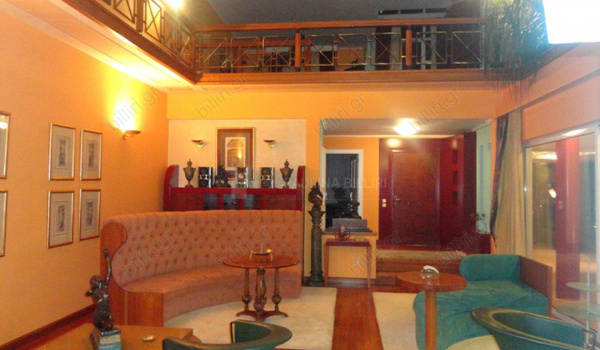 Τραπεζαρία - Dining room